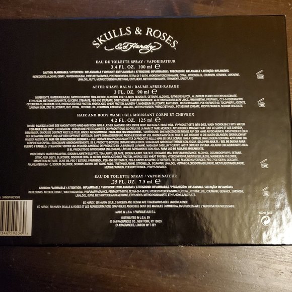 Ed Hardy Skulls and Roses mens gift box - Picture 2 of 3